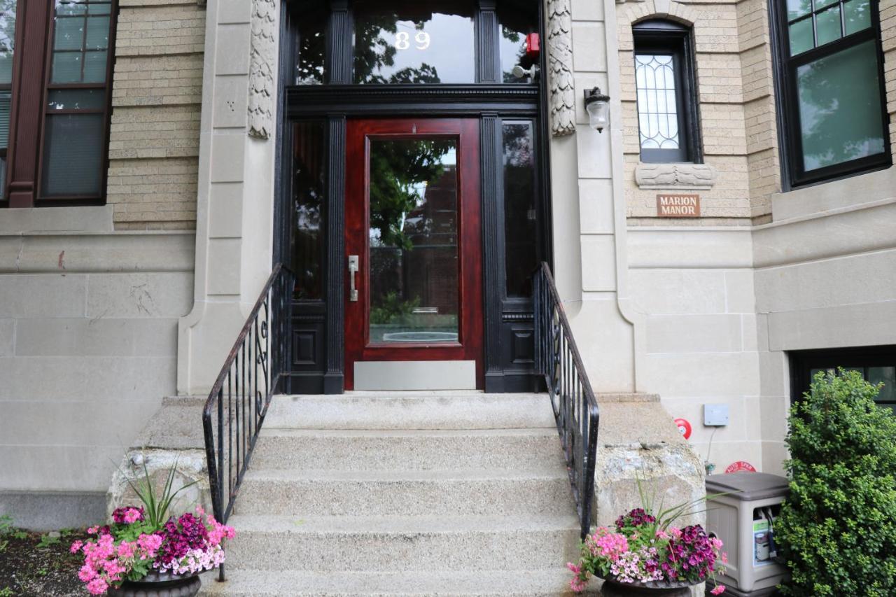 A Stylish Stay W/ A Queen Bed, Heated Floors.. #24 Brookline Exterior photo